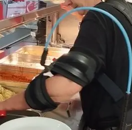 אקסוסקלטונים במסעדות אוניברסיטאיות